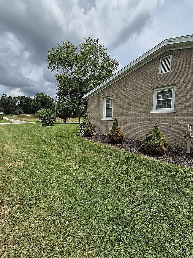 Photo of 7844 Schmuck Rd, Evansville, IN