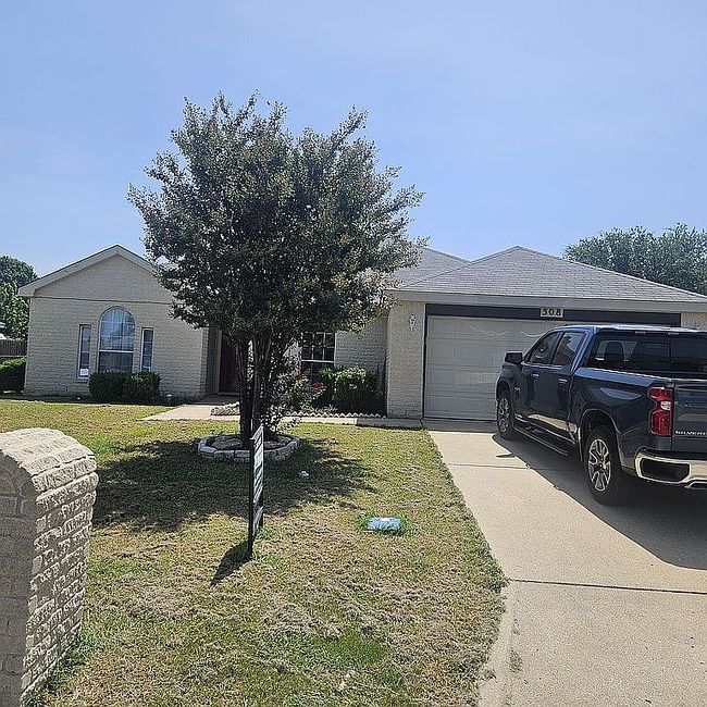 Photo of 308 Woods Dr, Gatesville, TX
