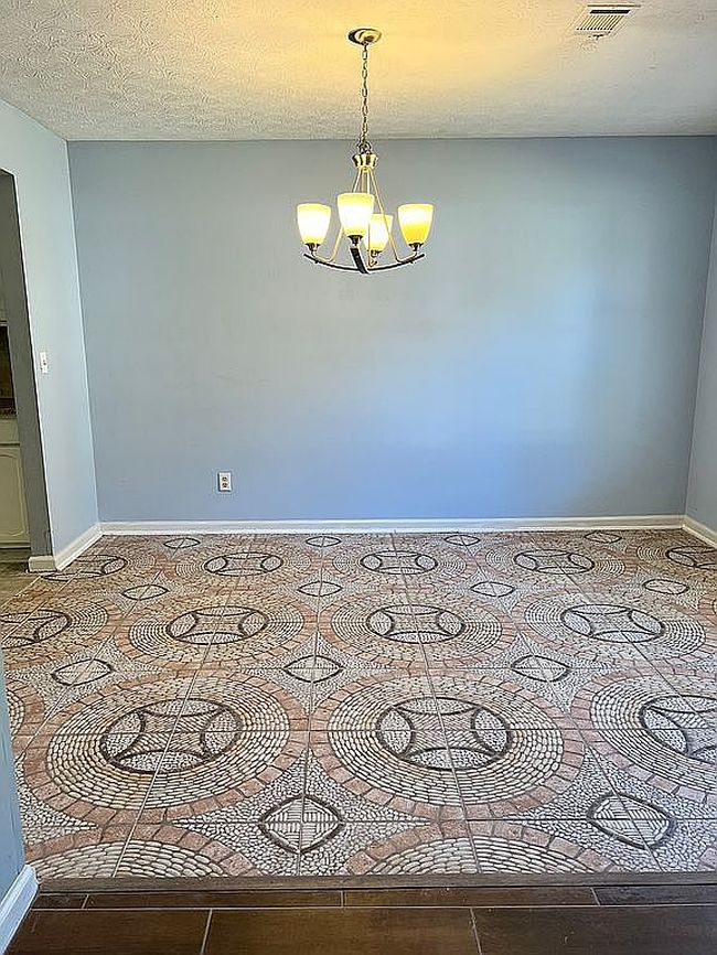 Image of 5335 Winslow Xing N