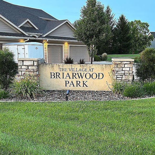 Additional photo 1 of property located at 2506 Ne Oak Dr Unit 1