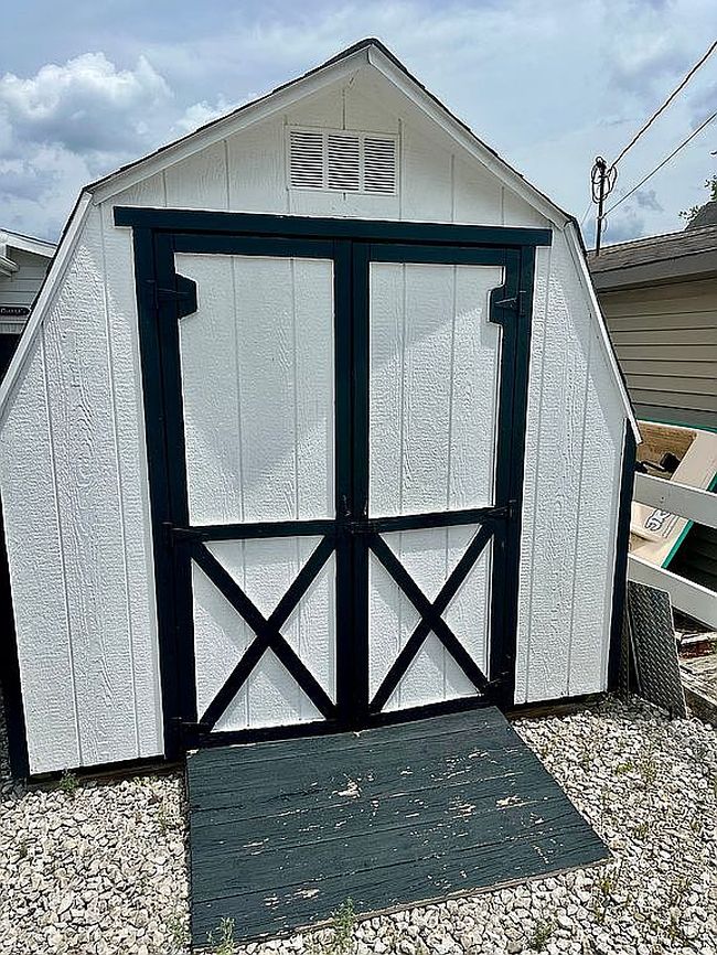 Photo of 7805 S 140 E, Wolcottville, IN