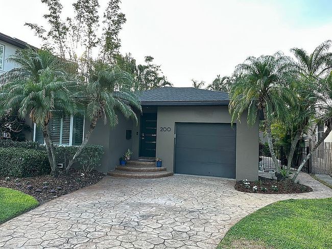 200 Lamara Way Ne, Saint Petersburg, FL