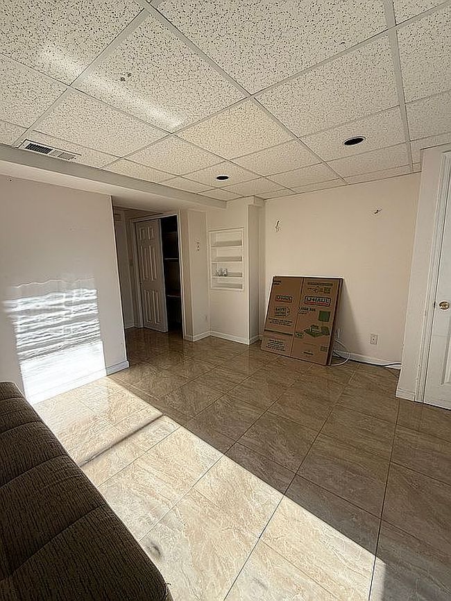 Image of 490 Collfield Ave