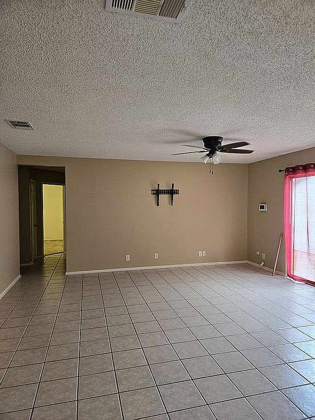 Image of 13023 Chimney Oak Dr