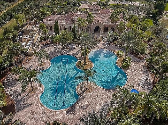 Photo of 3922 Sunset Lake Dr, Lakeland, FL