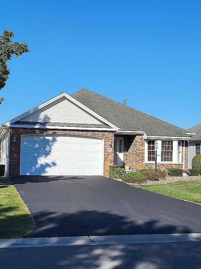 Photo of 5596 Hidden Lake Dr