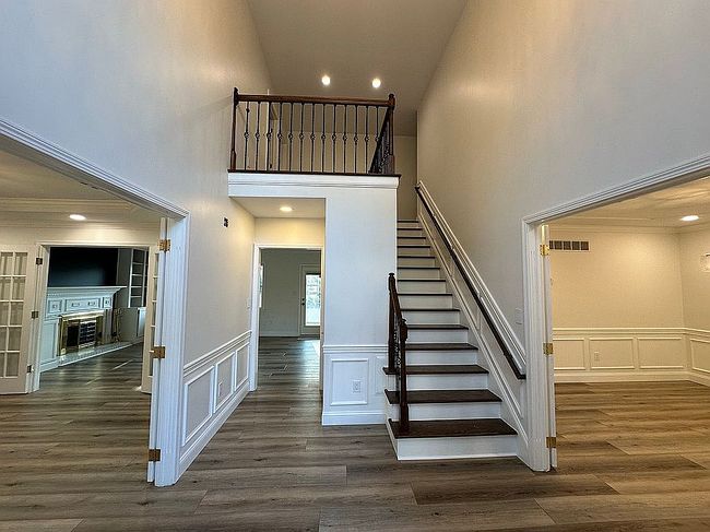 Photo of 4013 Brookwater Ct, Lexington, KY