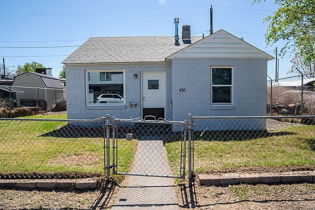 Image of 416 E Bruneau Pl