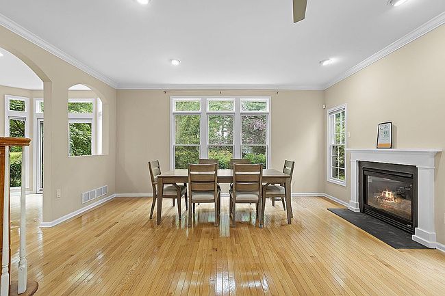 Photo of 17 Chestnut Ct