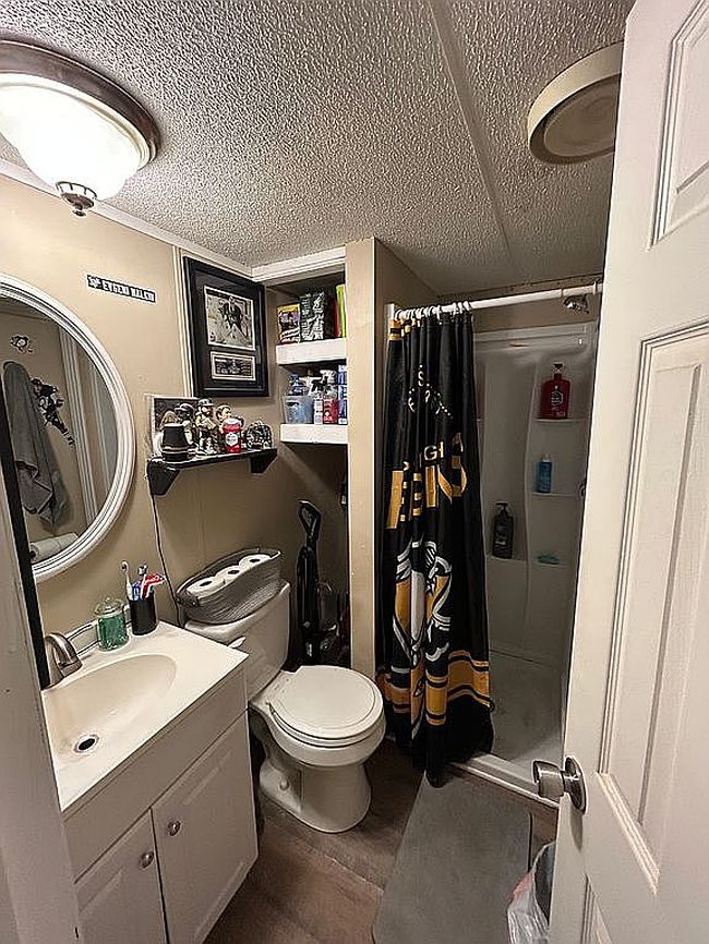 Photo of 29 Sharon Dr, Mc Kean, PA