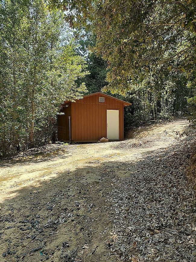 Photo of 16460 Walker Lake Rd, Willits, CA