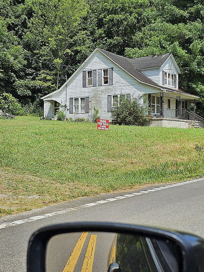 Photo of 10882 E State Highway 70, Yosemite, KY