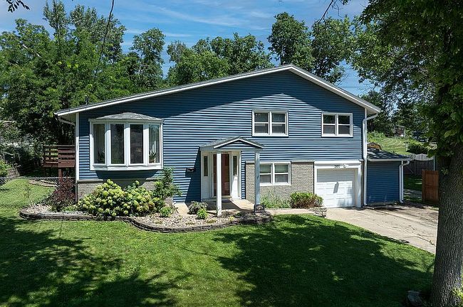 302 40th Street Dr Se, Cedar Rapids, IA