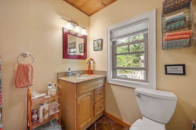 Image of 104 Pond Blvd