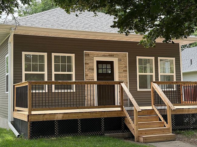 Photo of 1911 Hill Ave, Spirit Lake, IA