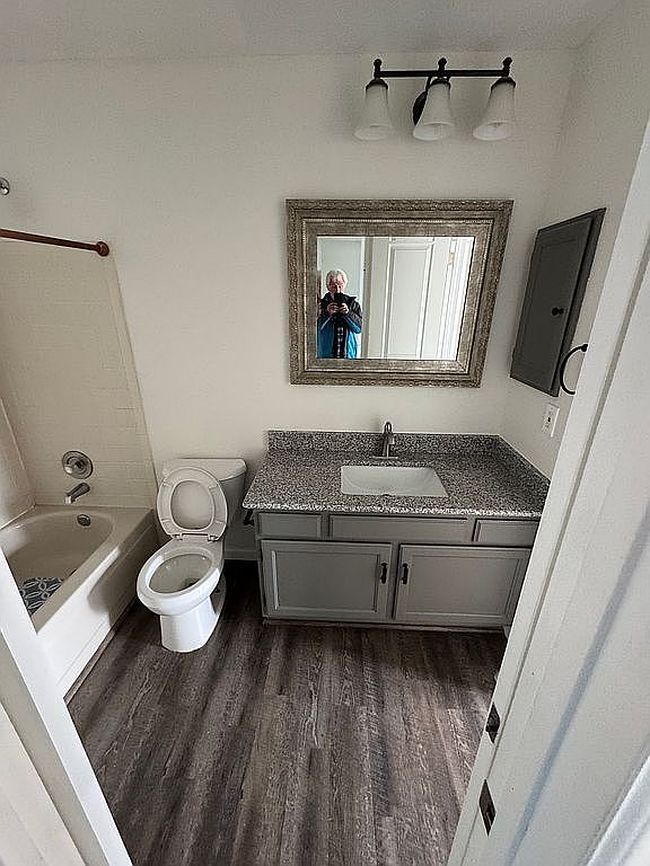 Image of 19833 Rosewood Ct