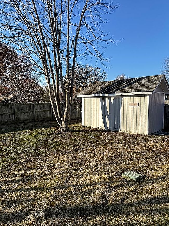 Image of 3413 Canterbury Ave