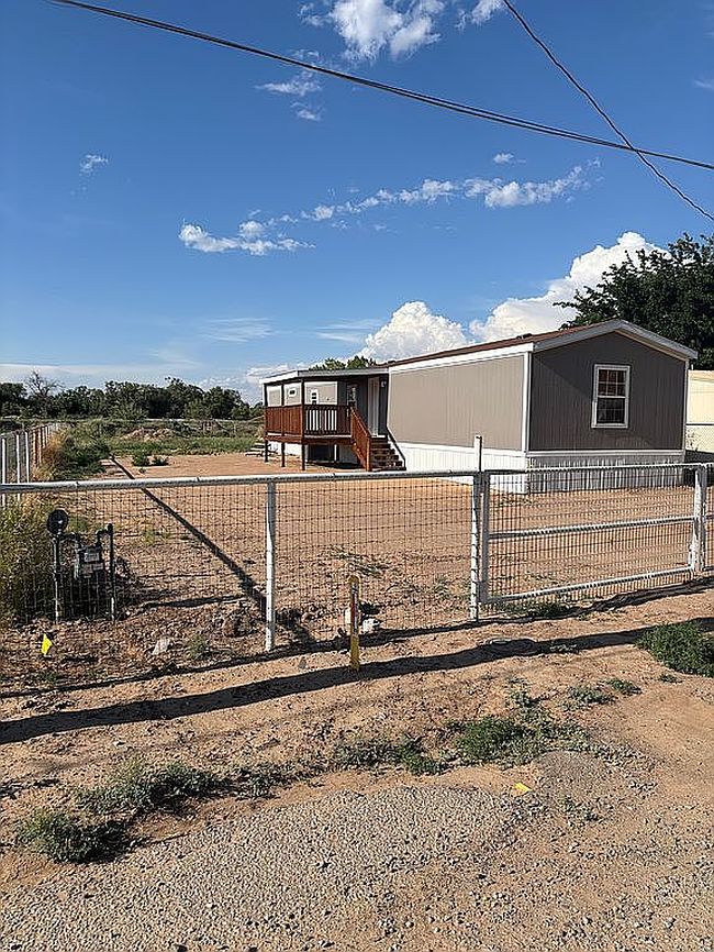 Photo of 207 Mirabel Ave, Belen, NM