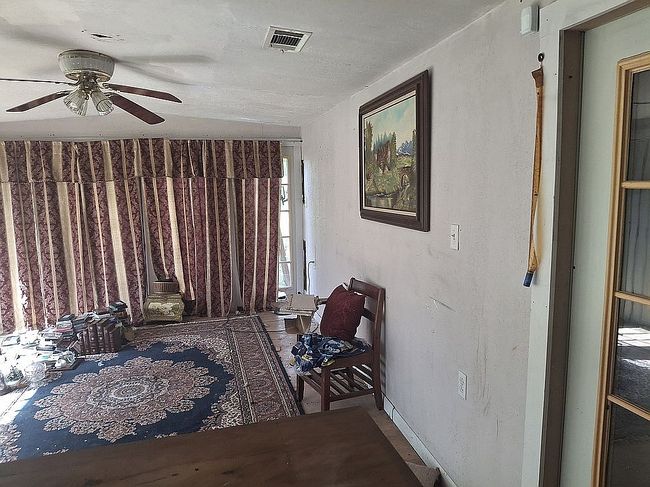 Image of 303 Maple St