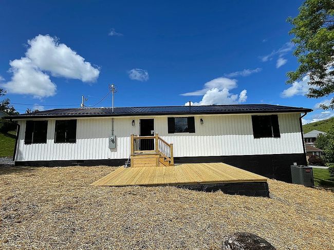 Image of 179 Finview St