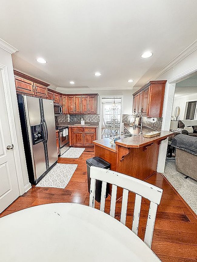 Photo of 280 Seattle Slew Ln, Bowling Green, KY