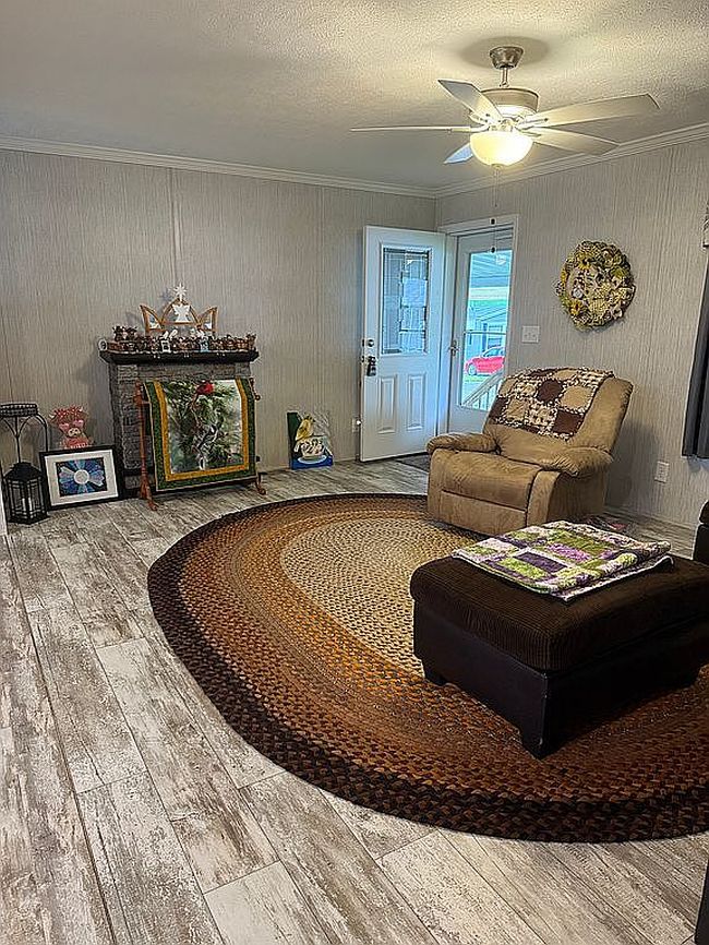 Image of 208 Country Ridge Dr