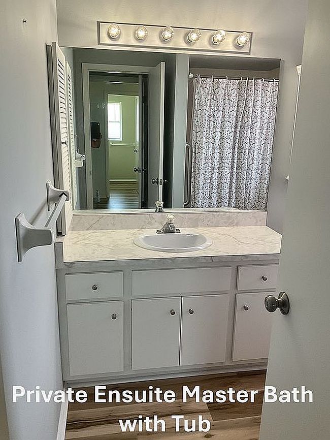 Image of 6906 Curtiss Ave #132