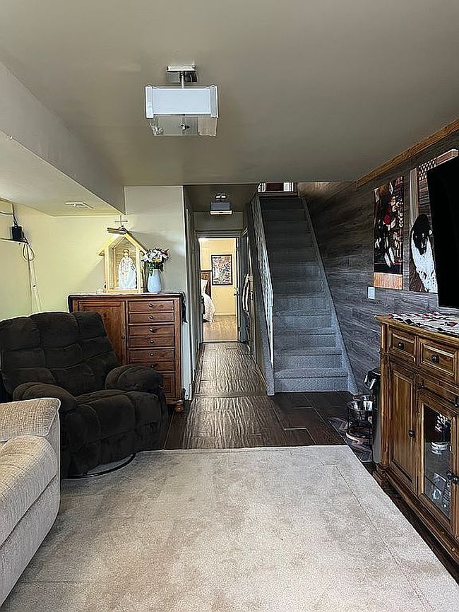Additional photo 4 of property located at 2054 Richmond Ave