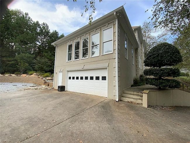 Photo of 3601 Hampstead Ln Ne, Roswell, GA