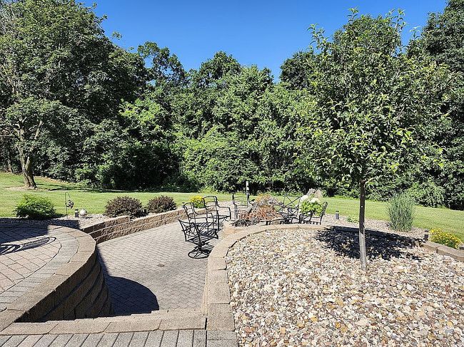 Photo of 2301 Valley View Cir, Donnellson, IA