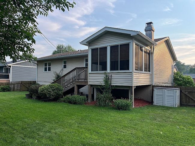 Photo of 3691 S Hampton Dr, Bettendorf, IA