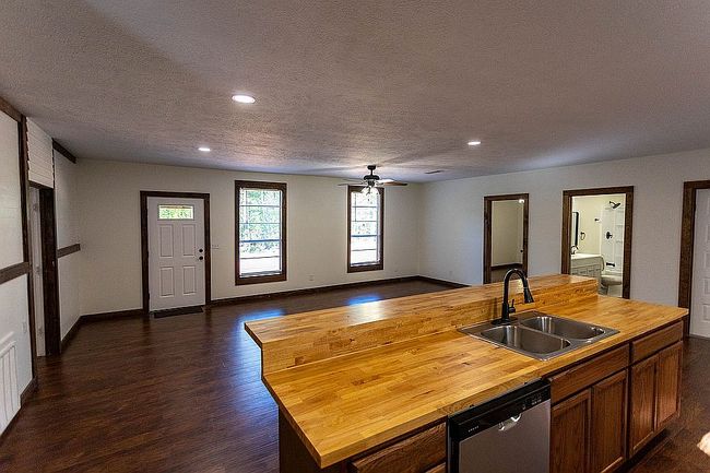 Photo of 9559 State Highway 204, Cushing, TX