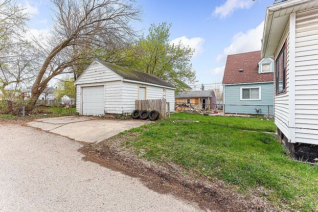 Image of 1017 W Oakland Ave