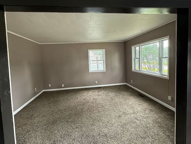 Photo of 205 8th Ave Sw, Oelwein, IA