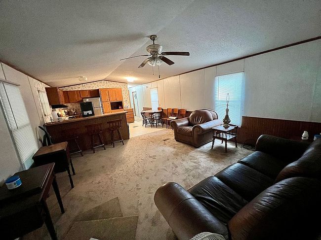 Image of 270 Wood Grove Ln