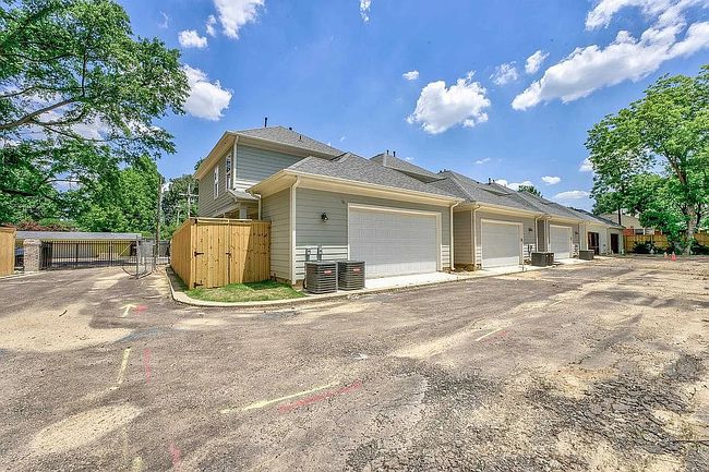 Image of 2375 Avery Ave