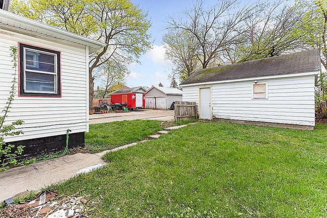 Image of 1017 W Oakland Ave