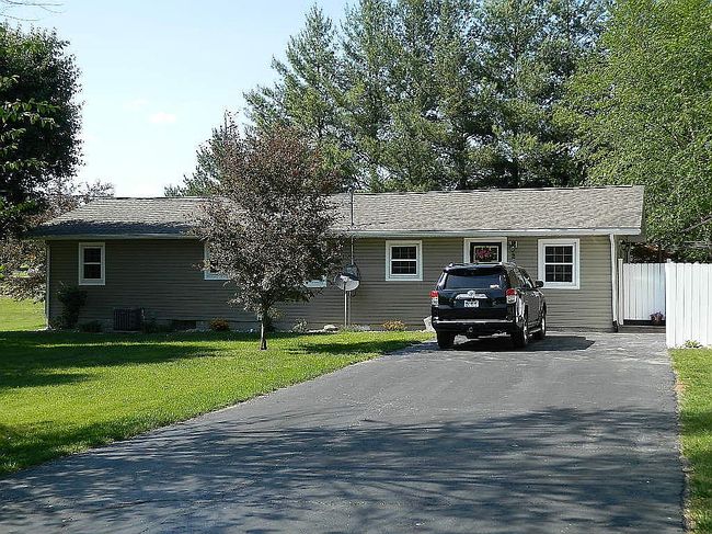 Image of 2 Watson Ln