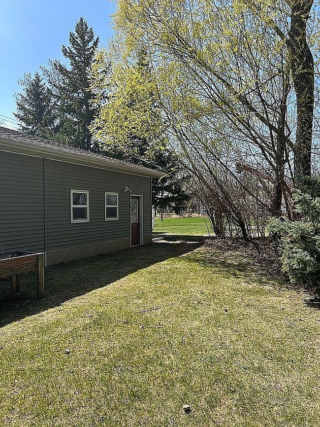 Image of 300 E Lyon St
