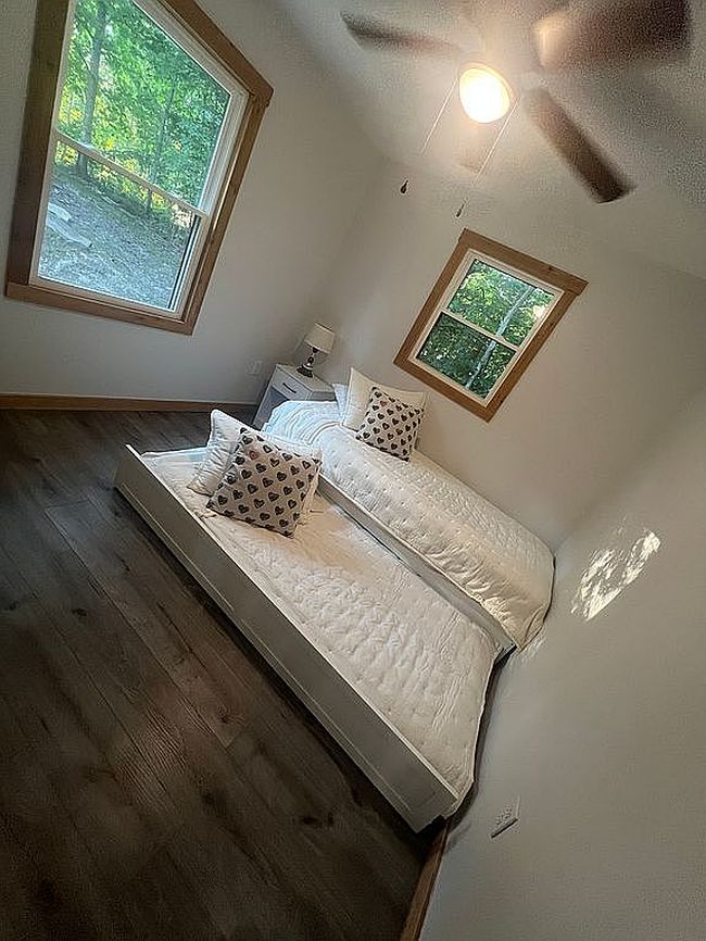 Photo of 318 Woodland Dr, Mammoth Cave, KY