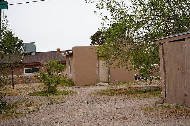 Image of 910 S Esperanza St