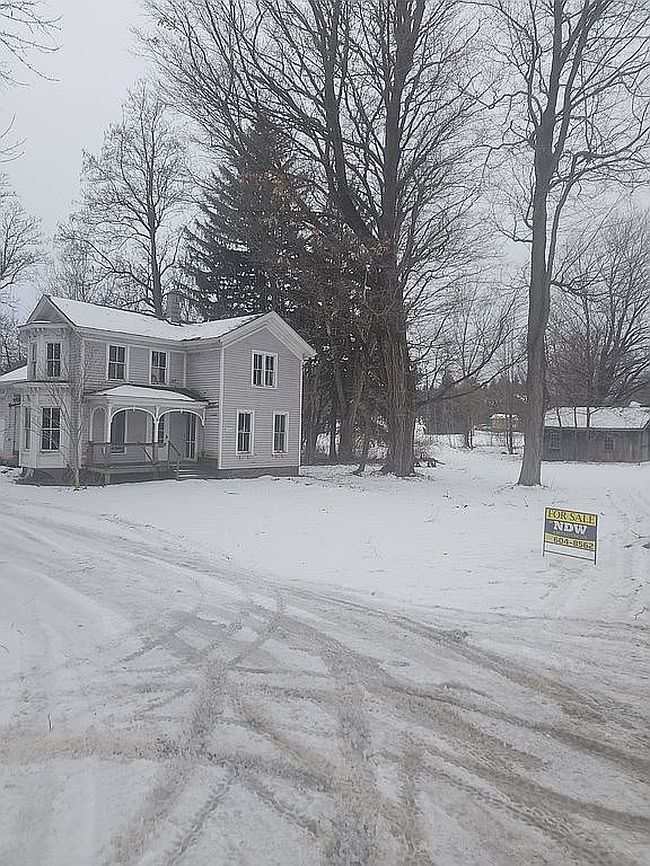 Image of 1268 Lewiston Rd