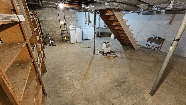 Photo of 353 S 4th St, Centerville, IN