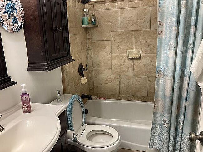 Photo of 88 W 50 S Unit J4