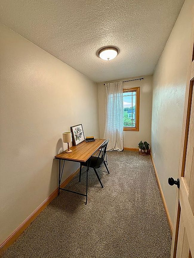 Photo of 516 Sycamore St, Dallas Center, IA