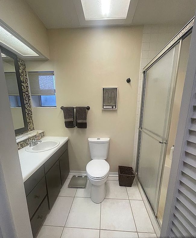 Image of 1671 Avalon Blvd