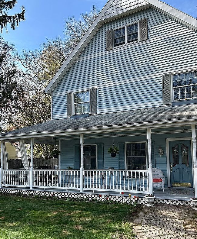 Image of 19 Eckert St
