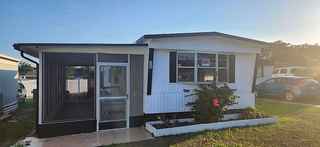 Photo of 10201 Us Highway 27 Lot 73, Clermont, FL