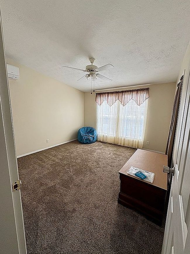 Image of 17033 Sleepy Hollow Blvd