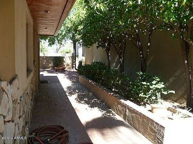 Image of 7645 E Via De Ventura